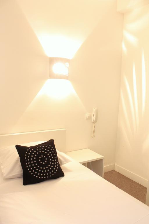 Hotel Petit Bastille Aulnay-sous-Bois Exterior photo